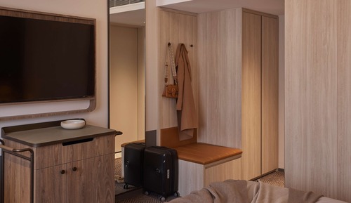 Rydges King Room