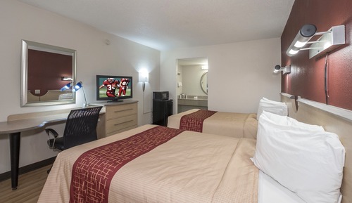 Deluxe Room, 2 Queen Beds, Non Smoking