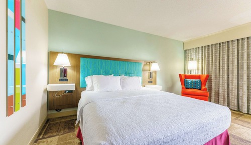 One King Bed, Non-Smoking, Accessible