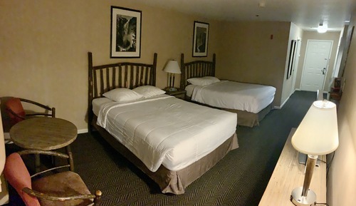 Deluxe River View 2 Queen Beds