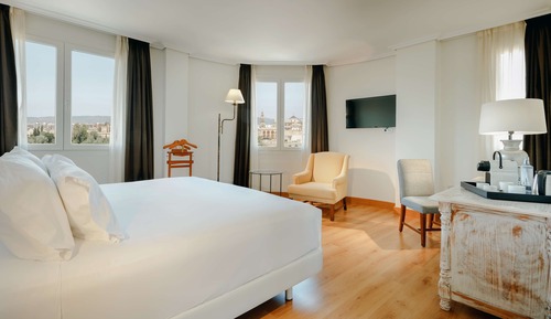 Superior Room, City View