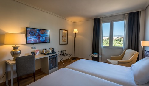 Double Room (+ Extra bed)