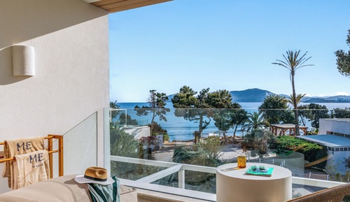 Beyond ME+ Connected Junior Suite with Sea View (4+4)