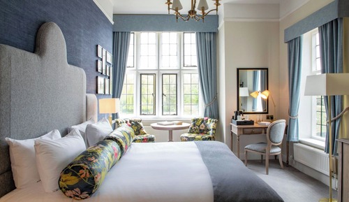 Deluxe Room, 1 King Bed, Non Smoking, Garden View