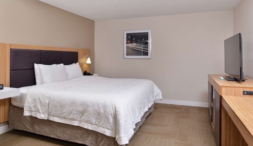 Business Suite, 1 King Bed, Non Smoking