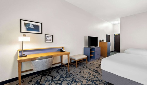 Suite, Non Smoking (2 Queens & 1 Sofa Bed)