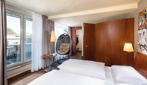 Superior Plus Room