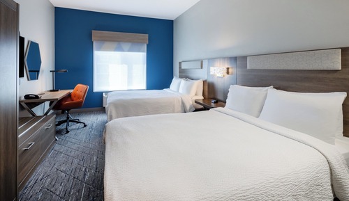 Standard Room, 2 Queen Beds, Accessible (Communications, Mobil, Roll-In Shower)