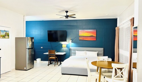 Premium King Suite-Not Pet Friendly