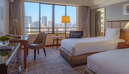 Club Skyline View - Twin