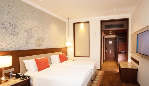 Superior Room, 2 Twin Beds, Garden View