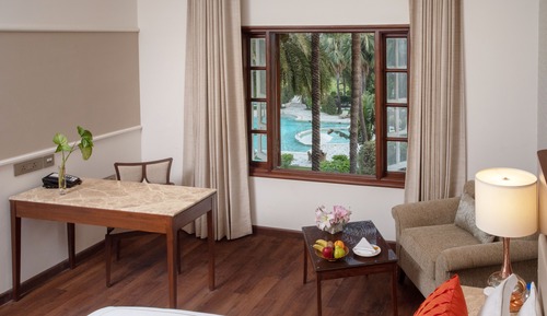 Superior Room, 2 Twin Beds, Pool View