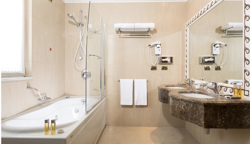 Junior Suite, Multiple Beds