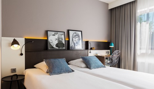 Standard Twin Room