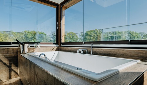 Luxury Suite