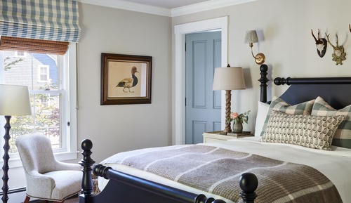 Premium Room, 1 Queen Bed (Original Farmhouse)
