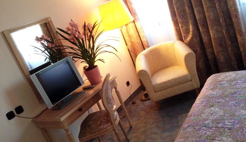 Suite (Senior Suite)