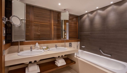 Executive Room, 1 King Bed, Non Smoking, Sea View