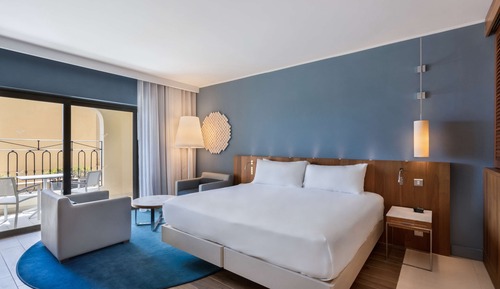 Deluxe Room, 1 King Bed with Sofa bed
