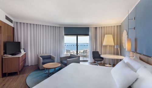 Suite, 1 King Bed, Non Smoking (Relaxation)