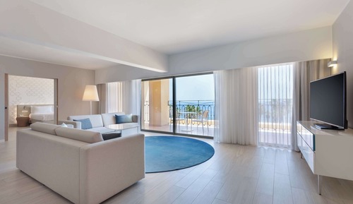 Deluxe Suite, Multiple Beds