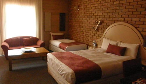 Deluxe Room, Multiple Beds, Non Smoking