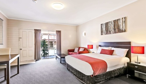 Deluxe Room, 1 Queen Bed, Non Smoking