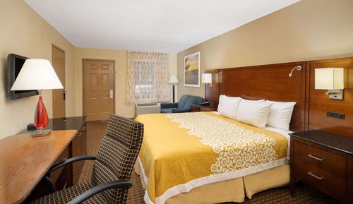 Room, 1 King Bed, Accessible