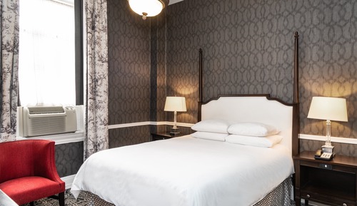 Room, 1 Queen Bed (Maryland Inn)