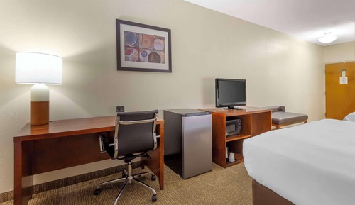 Standard Room, 2 Queen Beds, Non Smoking