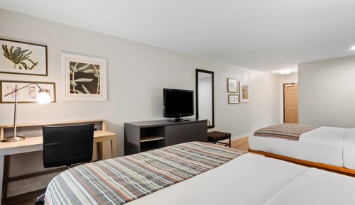 Room, 2 Queen Beds, Accessible, Non Smoking