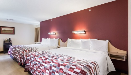 Standard Room, 2 Double Beds (Smoke Free)