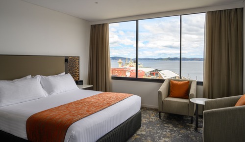 Executive Suite, Harbor View