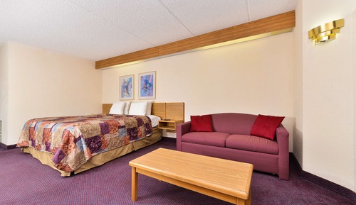 Suite, 1 Queen Bed, Non Smoking