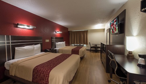 Deluxe Room, 2 Queen Beds, Accessible, Non Smoking (Roll-in Shower)