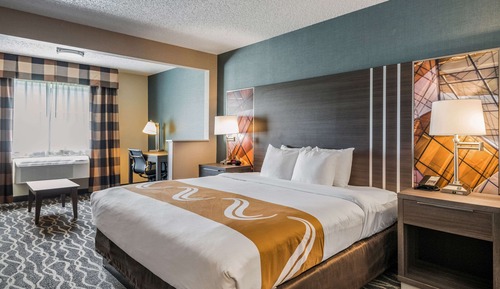 Standard Room, 1 King Bed