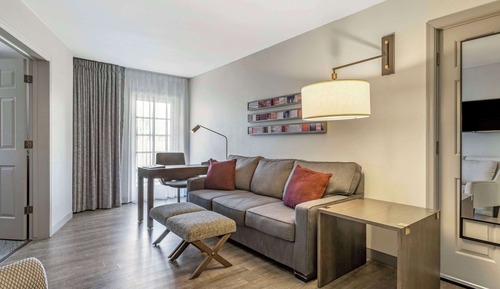 Suite, 2 Double Beds, Sofa, Wet Bar, Non-Smoking