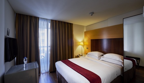 Classic Room Resort View King Bed
