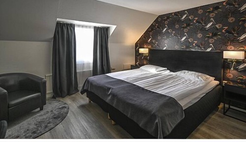 Economy Room