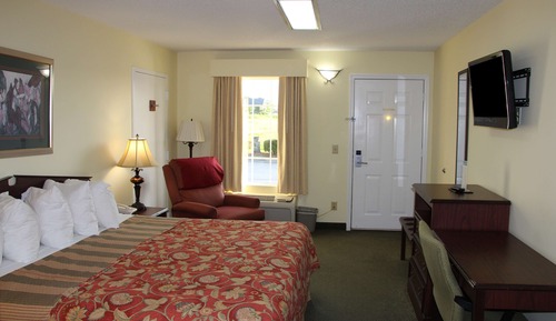 Room, 1 King Bed, Smoking
