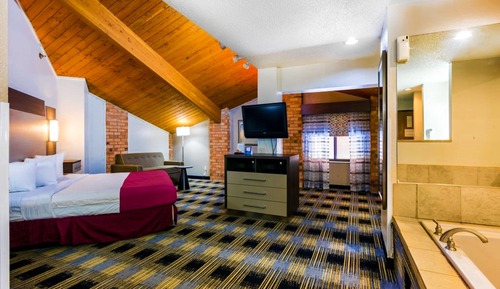 Deluxe Studio Suite, 1 King Bed, Non Smoking