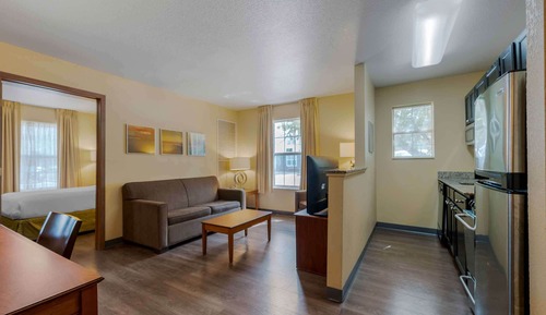 Premium Studio, Non Smoking, Refrigerator & Microwave
