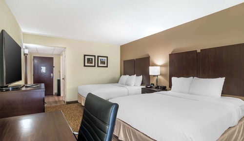 Standard Room, 2 Queen Beds, Non Smoking