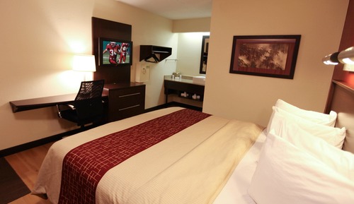 Standard Room, 1 King Bed (Smoke Free)