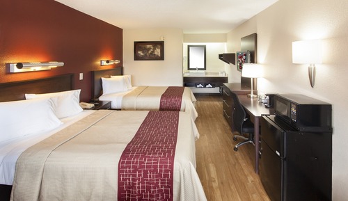 Deluxe Room, 2 Double Beds (Smoke Free)