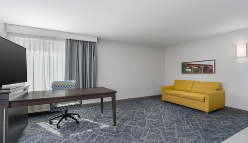 Studio, 1 King Bed, Accessible, Bathtub (Mobility & Hearing)