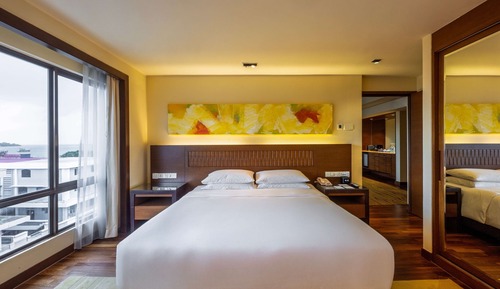 Regency, Suite
