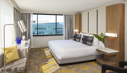 Deluxe Room, 1 King Bed