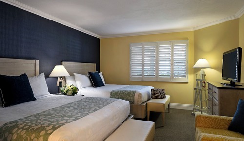 Suite, 2 Queen Beds, Courtyard View (2 Bedrooms, 2 Queens)
