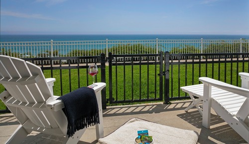 Suite, 1 King Bed with Sofa bed, Patio, Oceanfront (ADA)